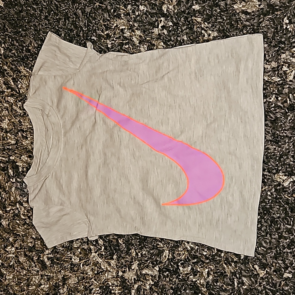 Girls tshirt